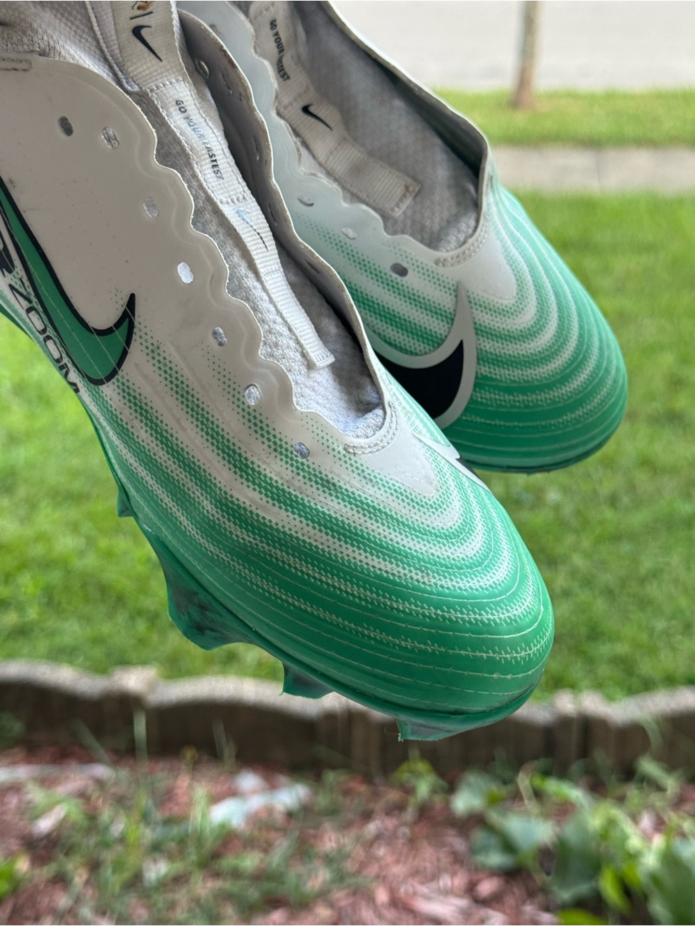 Nike Vapor Pro 1 Football Cleats White Stadium Green HM8850-100 Men’s 9